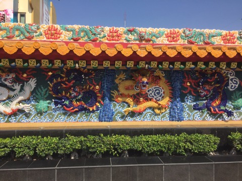 ก่อสร้างศาลเจ้าพ่อ